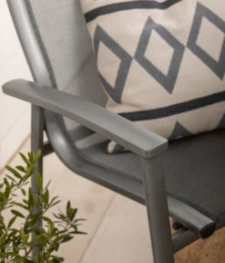 Dehner Stapelstuhl Hochlehner Chicago 17 Dehner Stapelstuhl Hochlehner Chicago -Gartenleben Verkauf 4210274 WE DE 001 DehnerStapelstuhlChicago